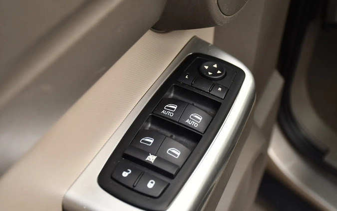Chrysler Pacifica cena 108000 przebieg: 117000, rok produkcji 2018 z Olsztynek małe 781
